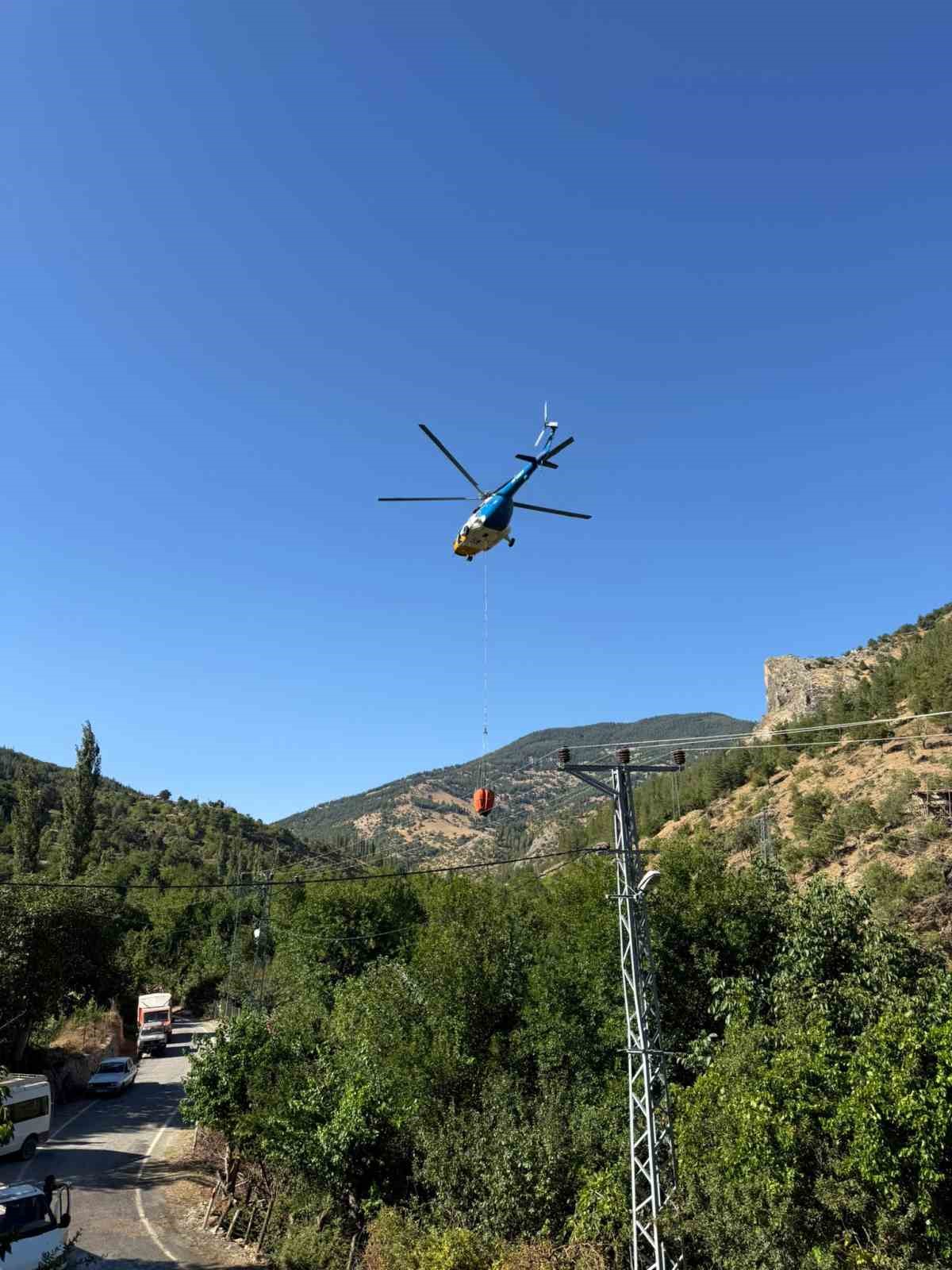 Ev yangını ormana sıçramadan söndürüldü