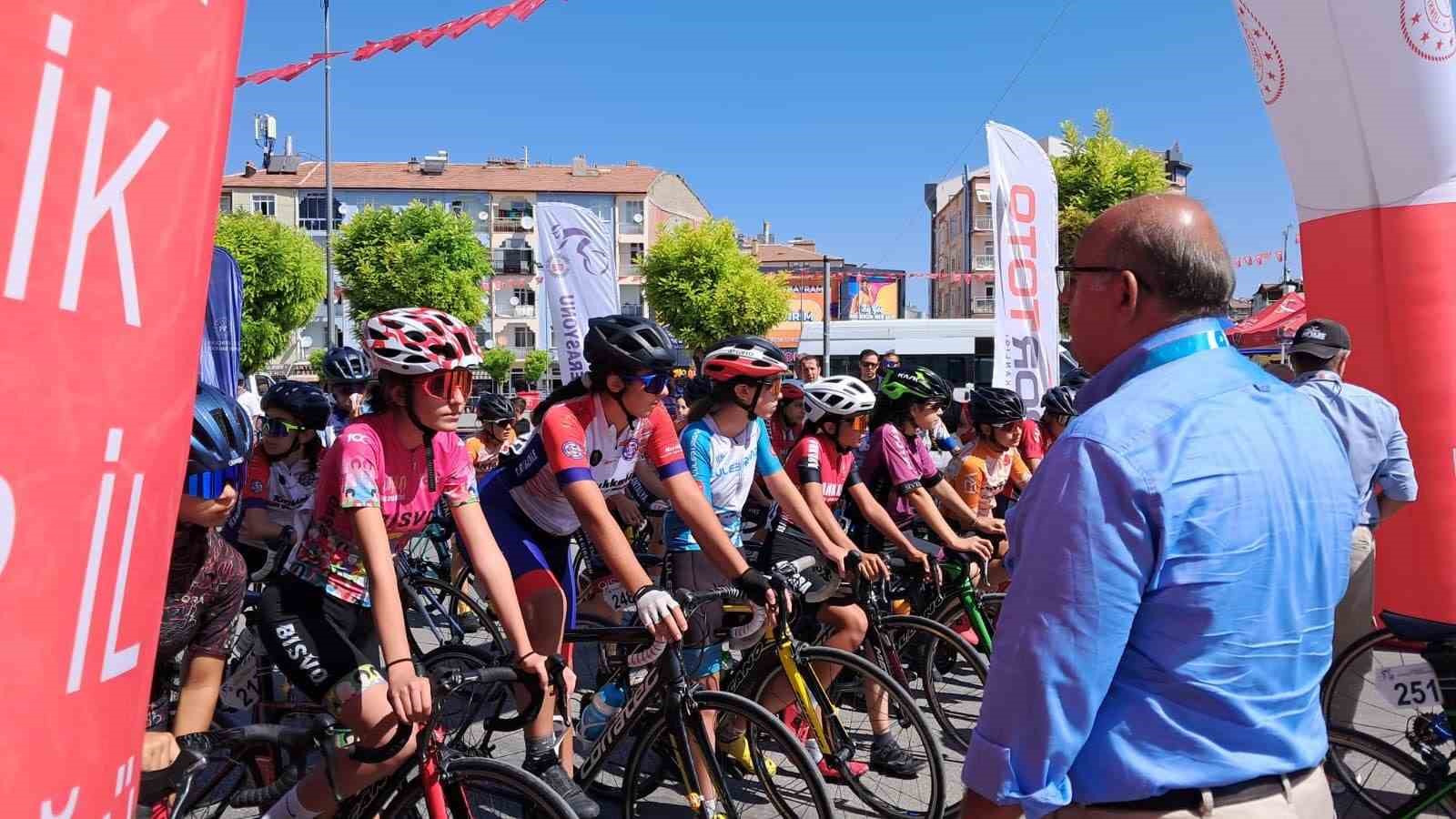 Karaman&rsquo;da T&uuml;rkiye Kupası 6. Etap Puanlı Yol Yarışları sona erdi
