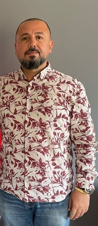 Avukat ofisinde intihar etti
