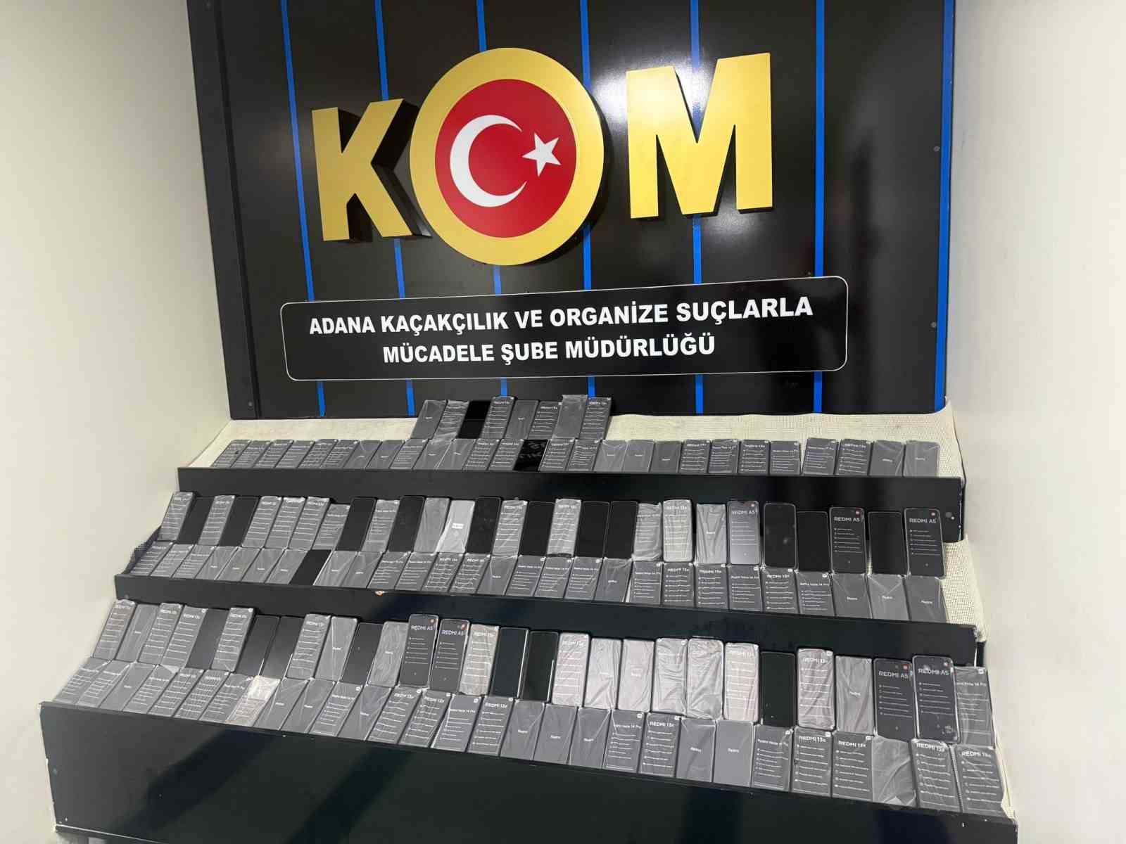 Yedek yakt bidonunda 4 milyon TL deerinde kaak telefon kt
