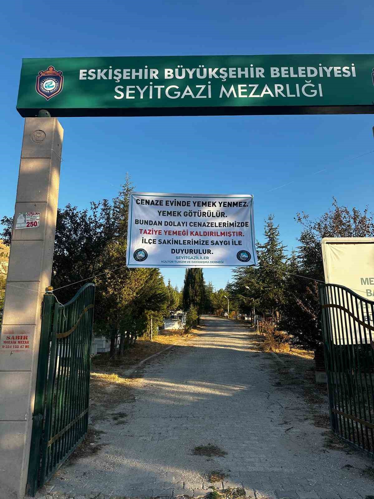 Seyitgazi’de taziye yemeği kaldırıldı