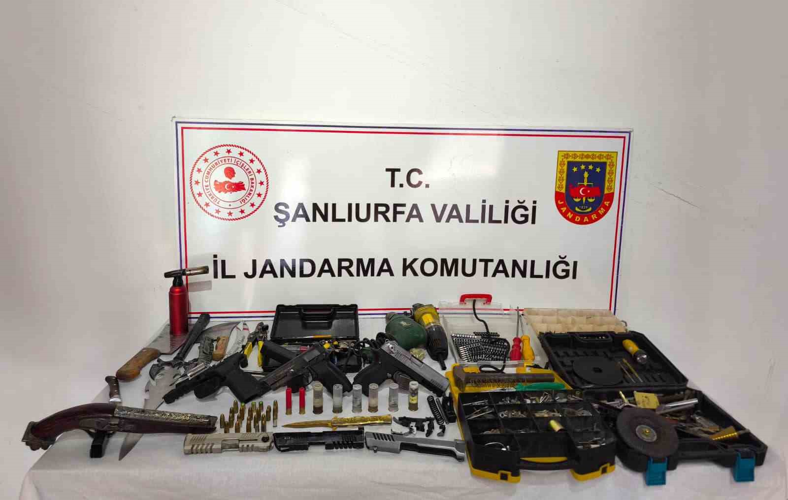 Şanlıurfa’da silah kaçakçılığı operasyonu: 2 gözaltı