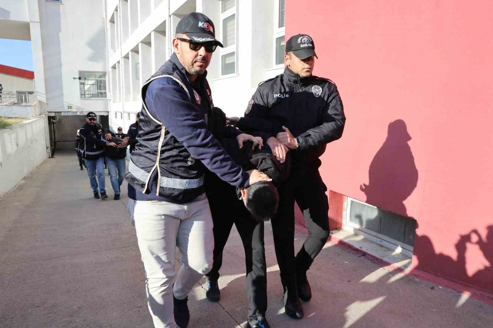 zel harekatn el bombalar ve mermilerini satan 10 kii hakknda 41 yl 6 aya kadar hapis istendi
