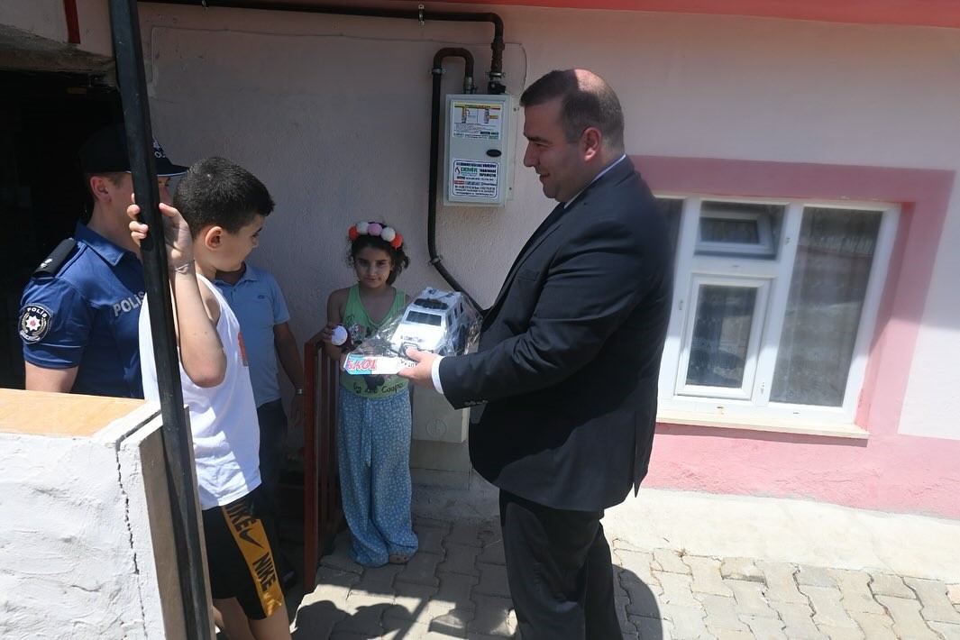 G&ouml;reve başladı ilk durağı şehit yakını ve gazi oldu
