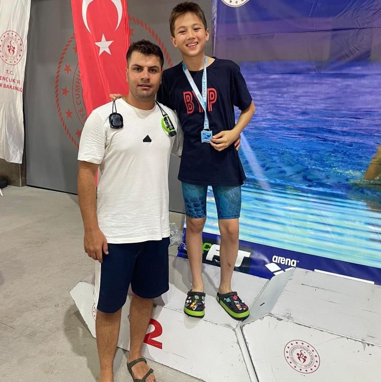 Bilecikli yüzücüden bölge ikinciliği başarısı