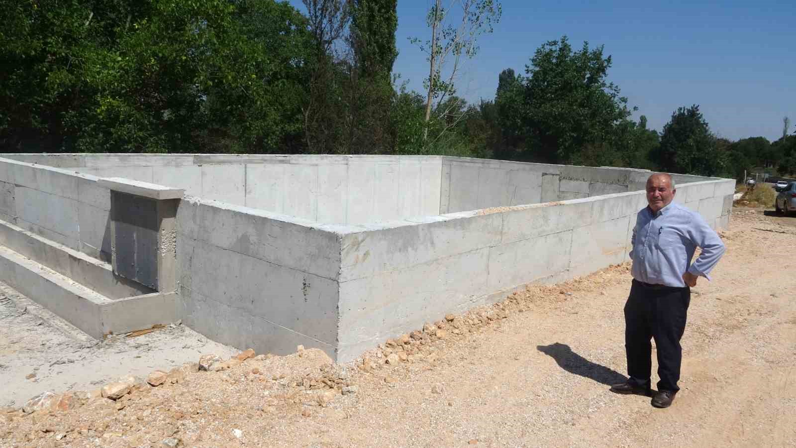 Kütahya’da yangına müdahale ve sulama amaçlı 450 tonluk su havuzu yapıldı