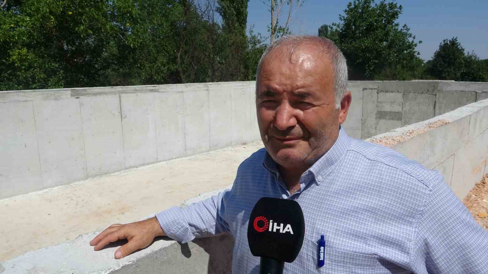 K&uuml;tahya&rsquo;da yangına m&uuml;dahale ve sulama ama&ccedil;lı 450 tonluk su havuzu yapıldı
