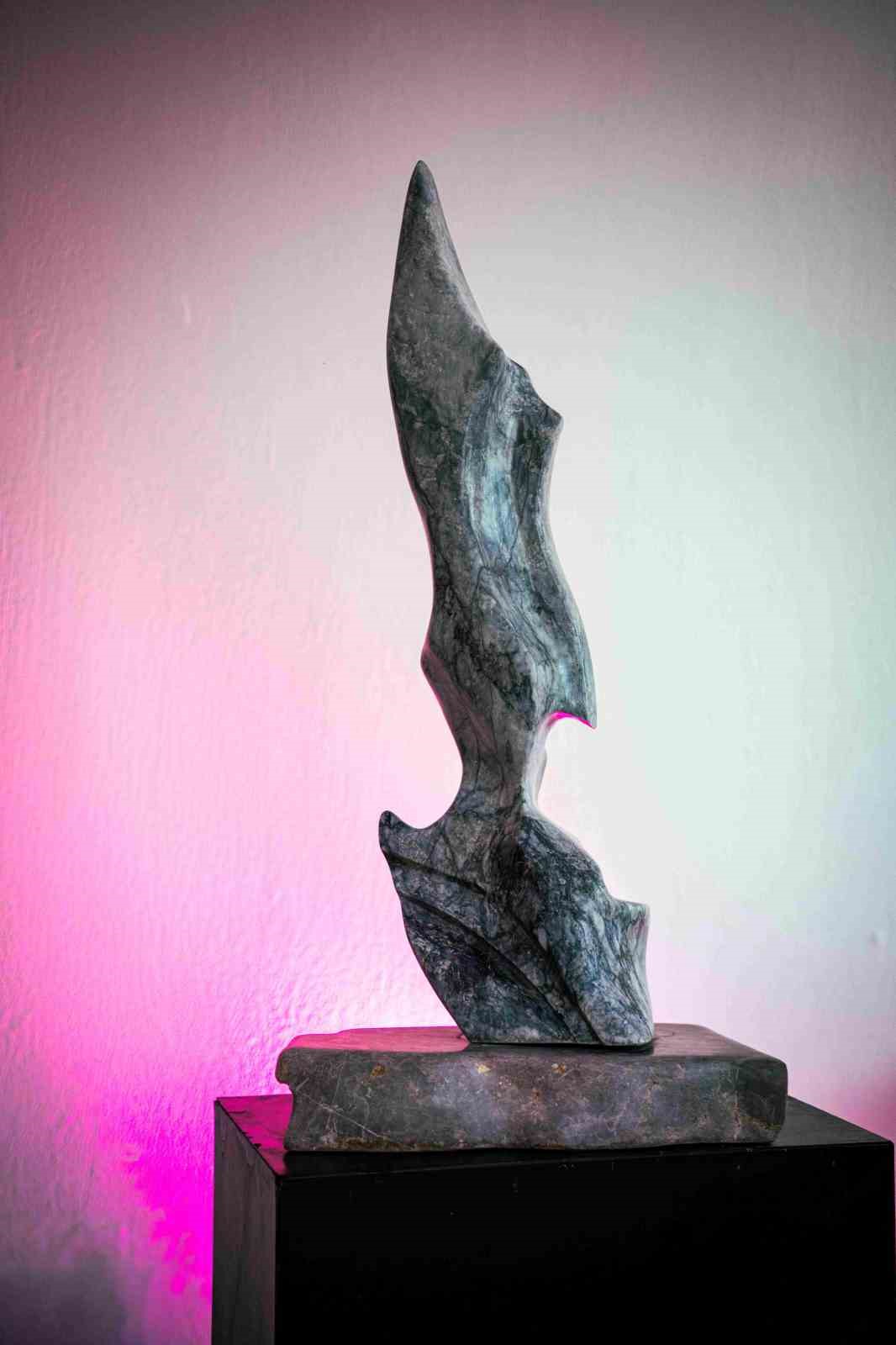 Emre İğdemir’in heykel sergisi Hapimag Sea Garden Bodrum’da