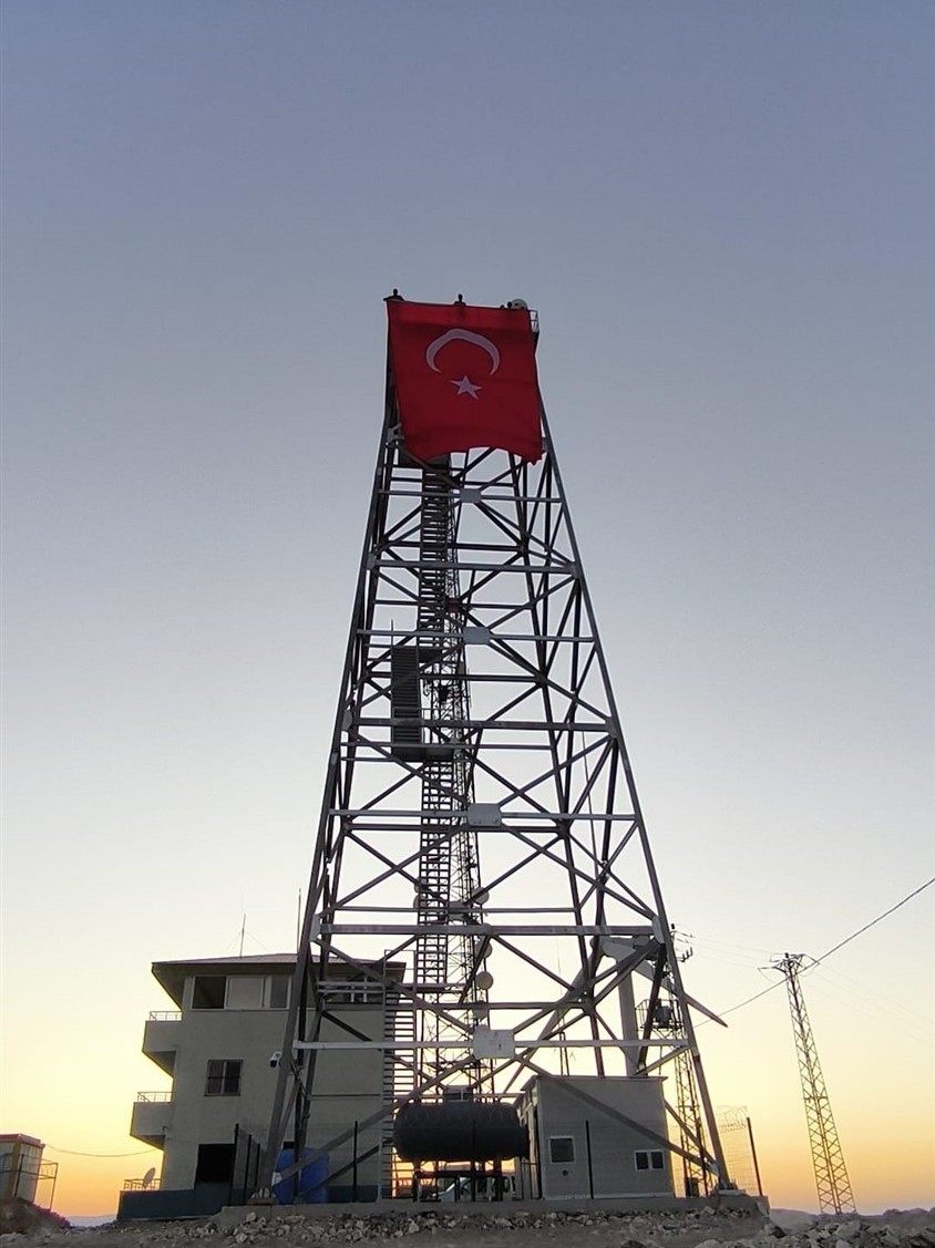 Akdeniz&rsquo;deki İHA kulesi faaliyete ge&ccedil;ti
