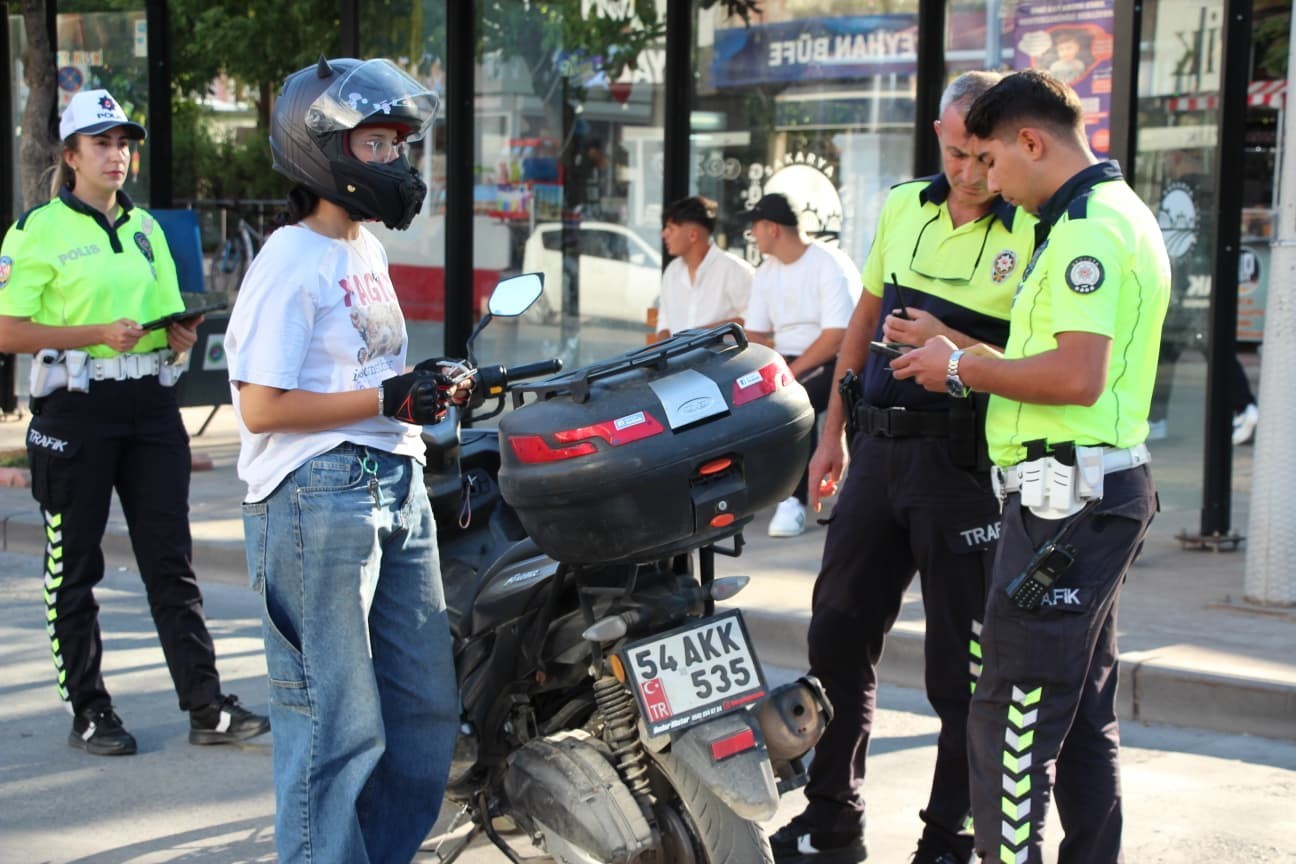 Yazın motosiklet yoğunluğu arttı, polis denetimleri hız kazandı
