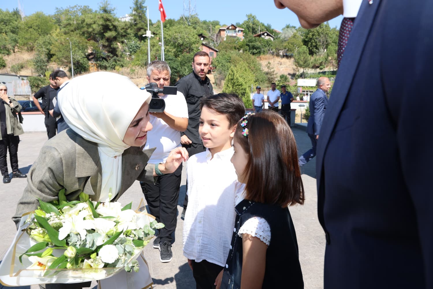 Aile ve Sosyal Hizmetler Bakanı G&ouml;ktaş Karab&uuml;k&rsquo;te
