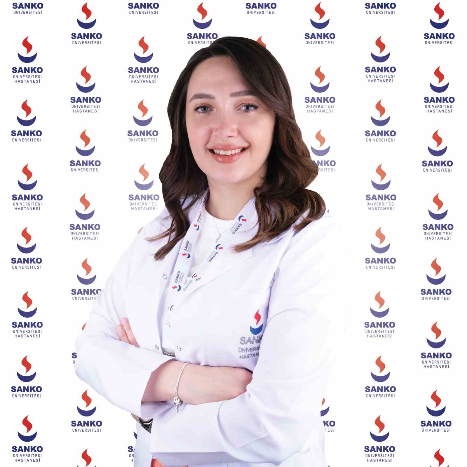 Psikoloğu Kübra Koçer: "EMDR, özellikle travma ve stresle başa çıkmakta zorlanan kişiler için çok etkili bir terapi yöntemidir"