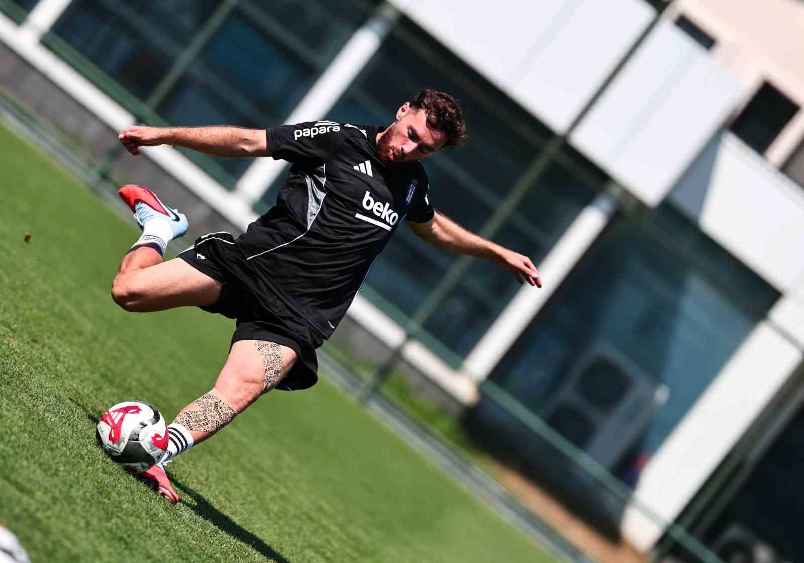 Beşiktaş, St. Patrick’s maçı hazırlıklarını sürdürdü