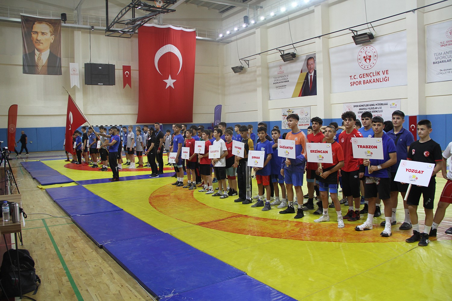 Anadolu Yıldızlar Ligi T&uuml;rkiye G&uuml;reş Şampiyonası Kula&rsquo;da başladı
