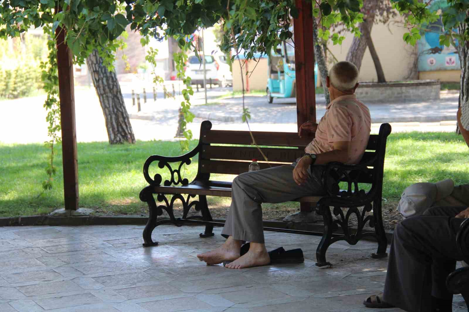 Menteşe’de kavurucu sıcak etkili oluyor