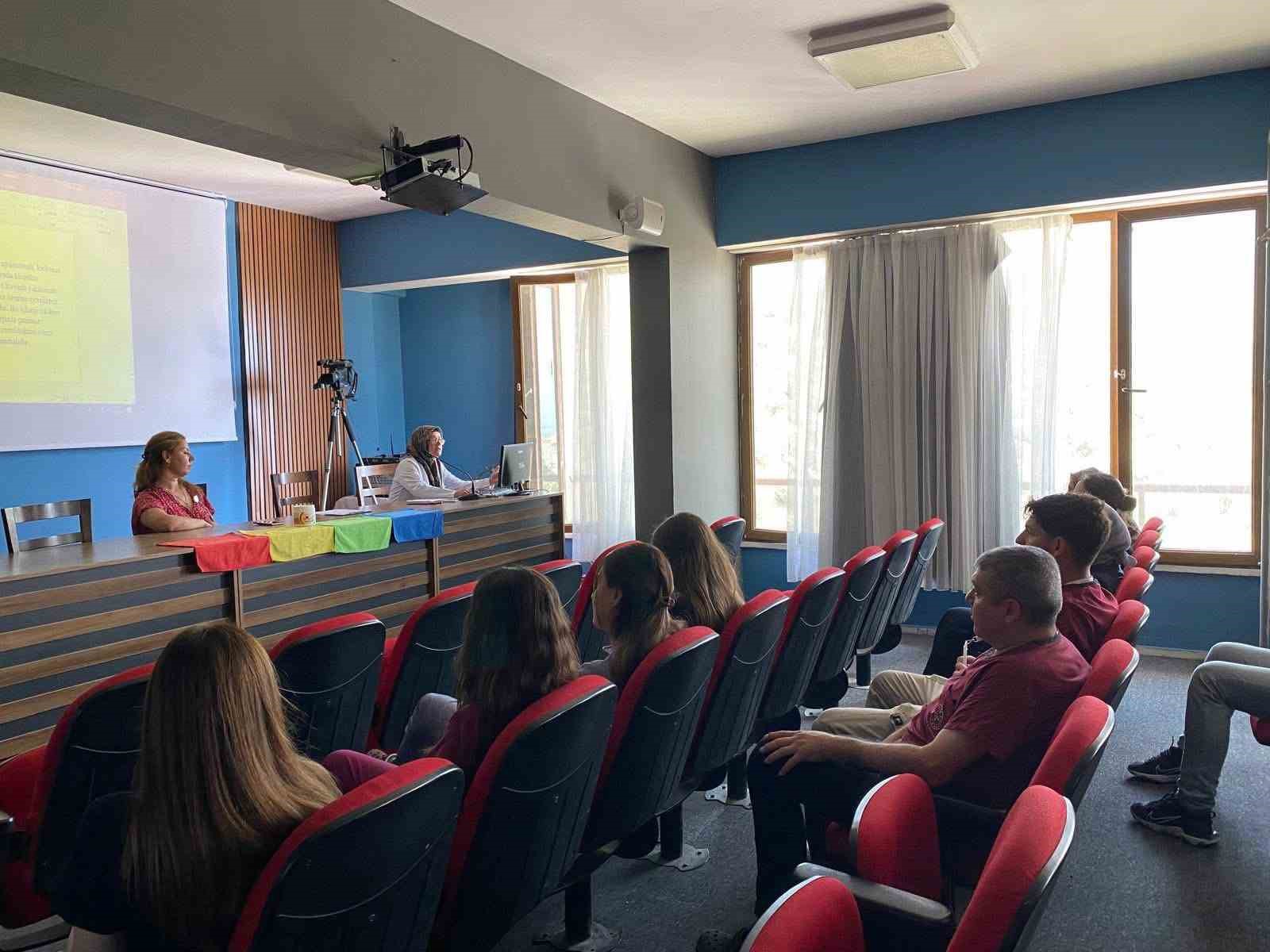 Hastane personeline hijyen ve güvenlik eğitimi verildi