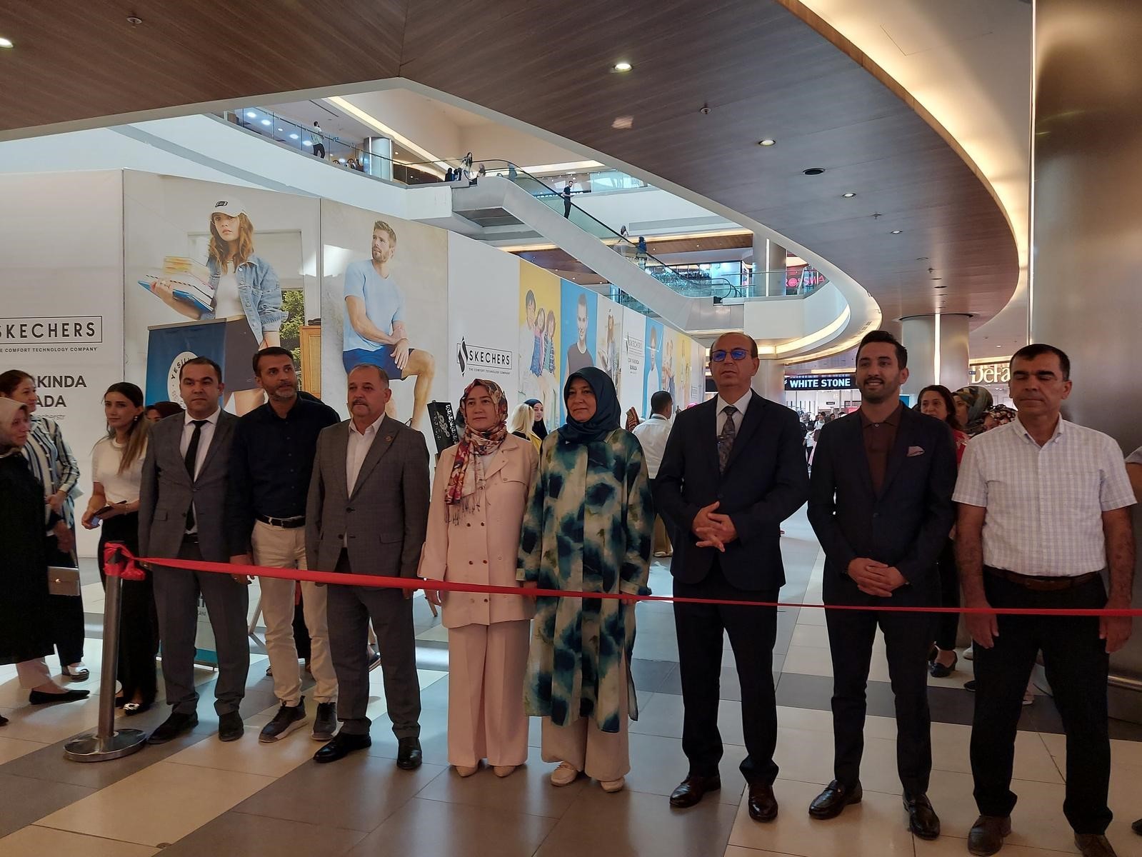 Kurs Merkezleri yıl sonu sergisi MalatyaPark AVM’de açıldı