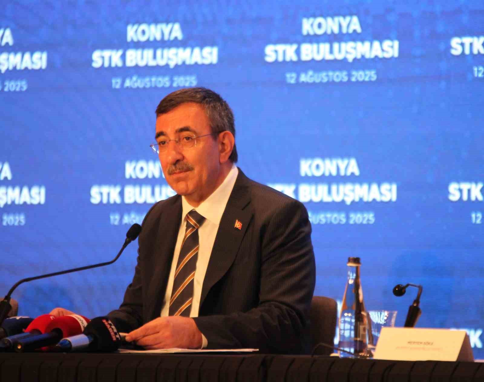 Cumhurbaşkanı Yardımcısı Yılmaz: "Enflasyonu düşürme ve sürdürülebilir büyüme hedeflerine odaklandık"