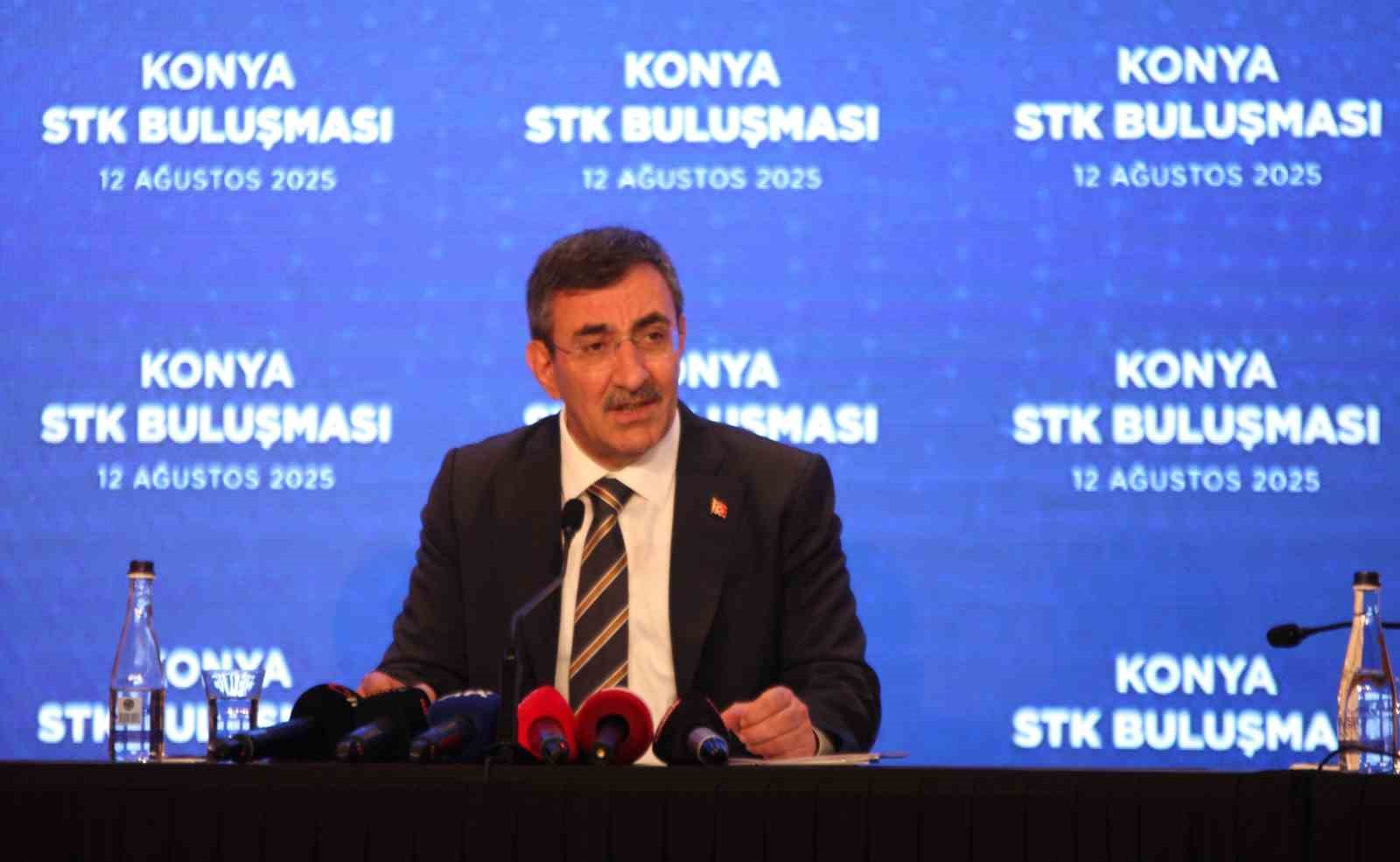Cumhurbaşkanı Yardımcısı Yılmaz: "Enflasyonu d&uuml;ş&uuml;rme ve s&uuml;rd&uuml;r&uuml;lebilir b&uuml;y&uuml;me hedeflerine odaklandık"

