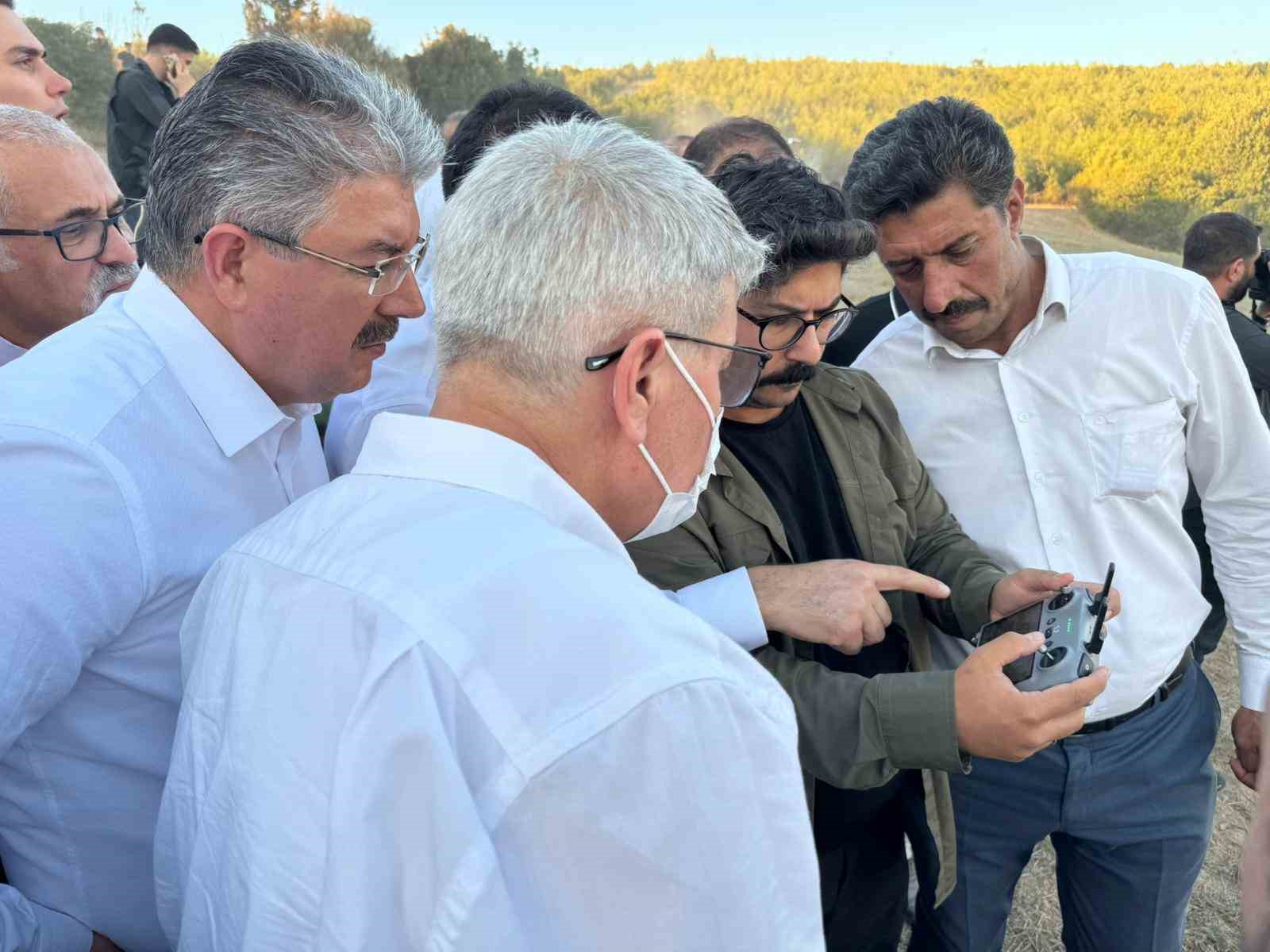 Osmaniye’de çıkan orman yangınına havadan ve karadan müdahale devam ediyor