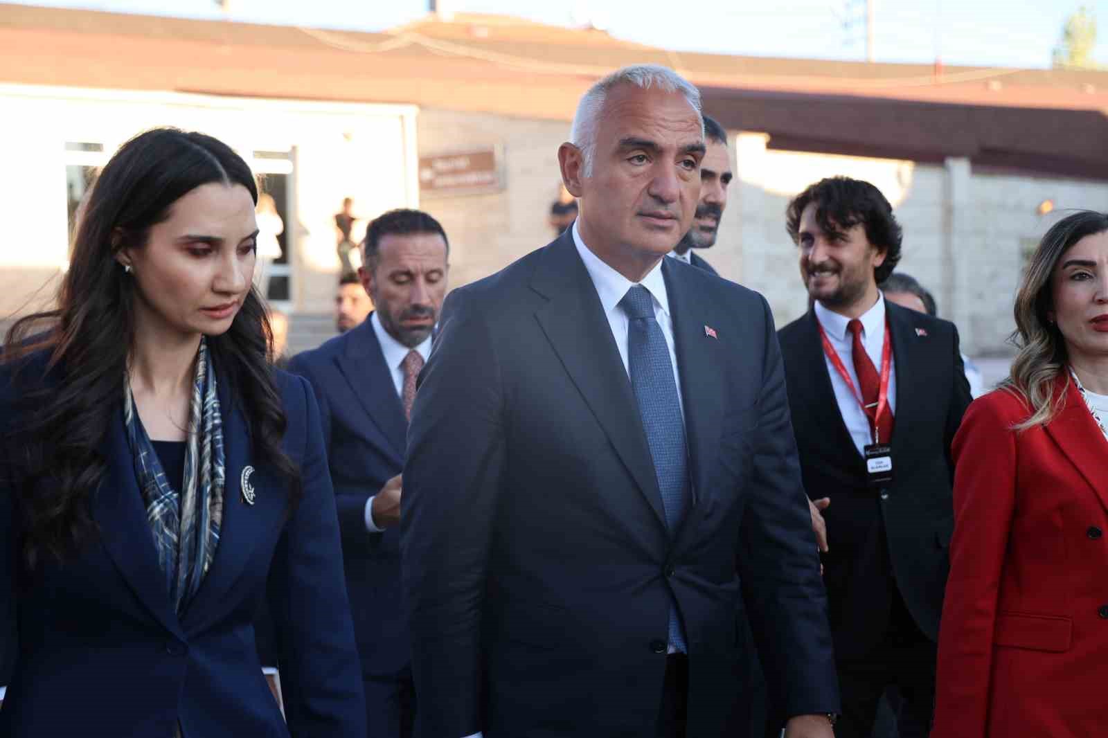 Kültür ve Turizm Bakanı Ersoy: "Hacı Bektâş-ı Velî Dergâhı Yazma Eser Koleksiyonu tamamlandı"