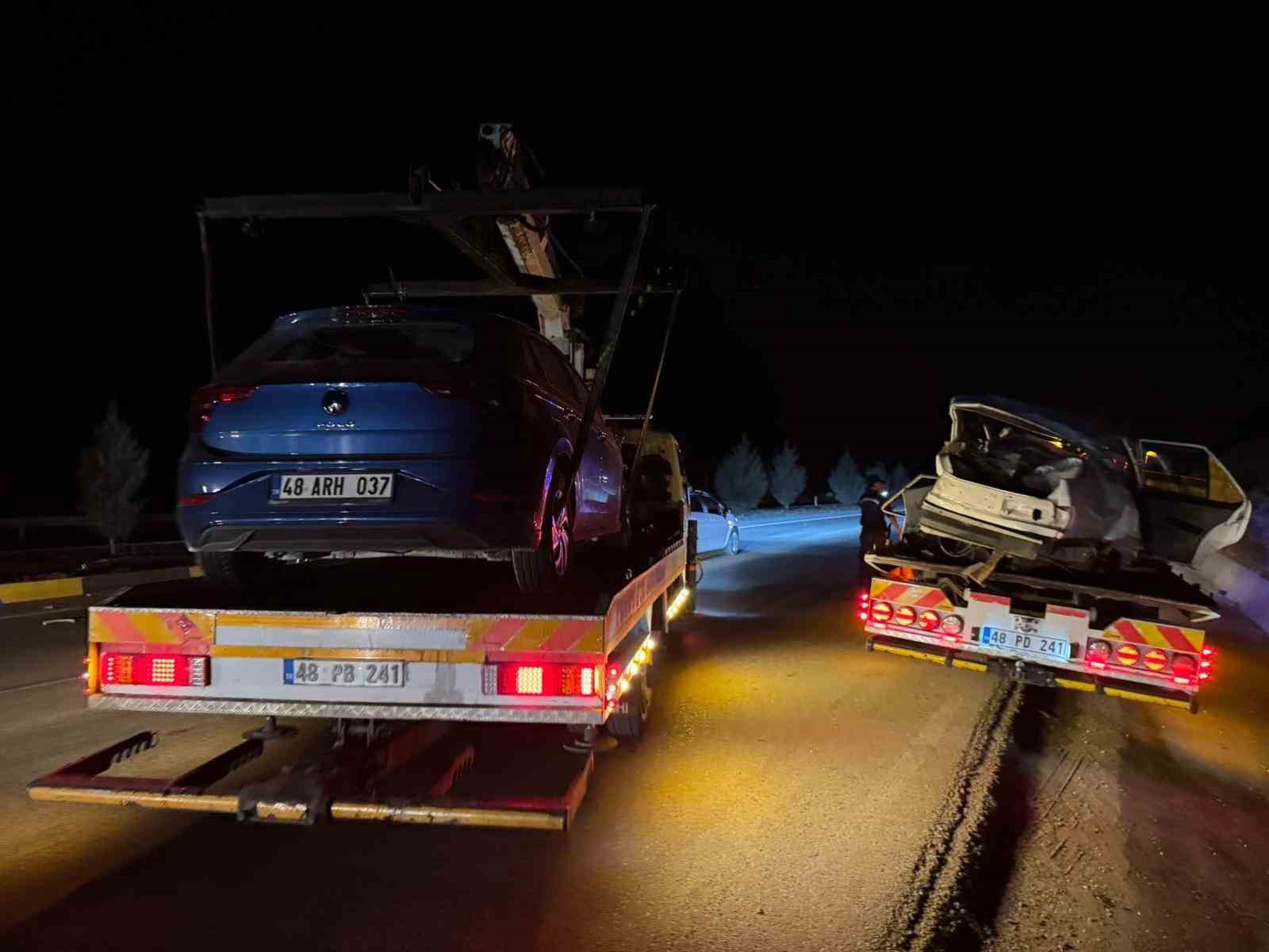 Fethiye’de trafik kazası: 2’si ağır 3 yaralı