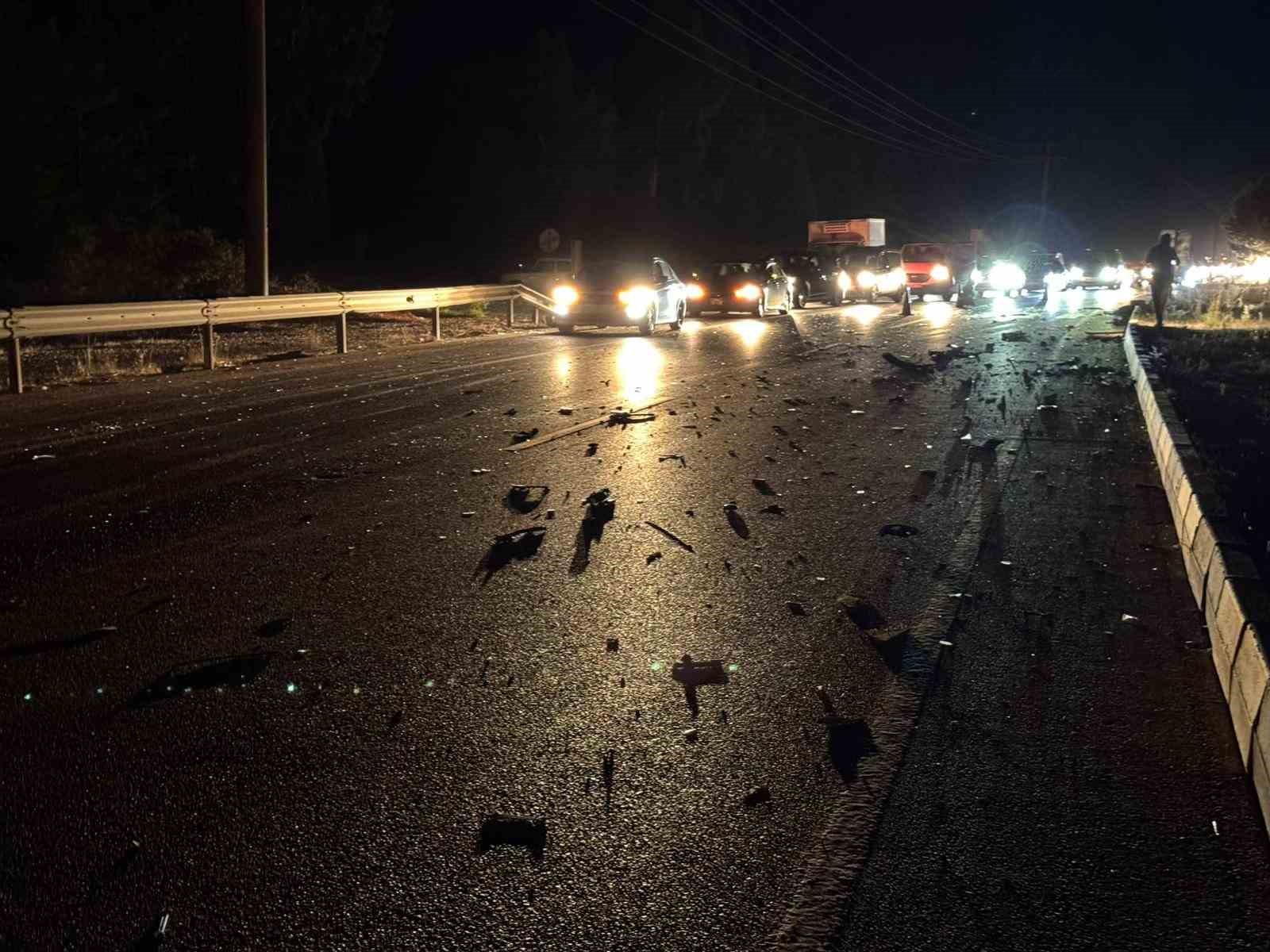 Fethiye&rsquo;de trafik kazası: 2&rsquo;si ağır 3 yaralı
