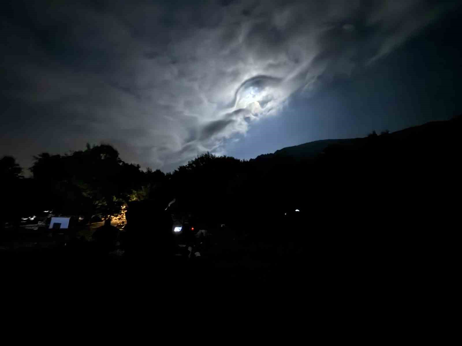 Meteor yağmuru etkinliği, doldu taştı
