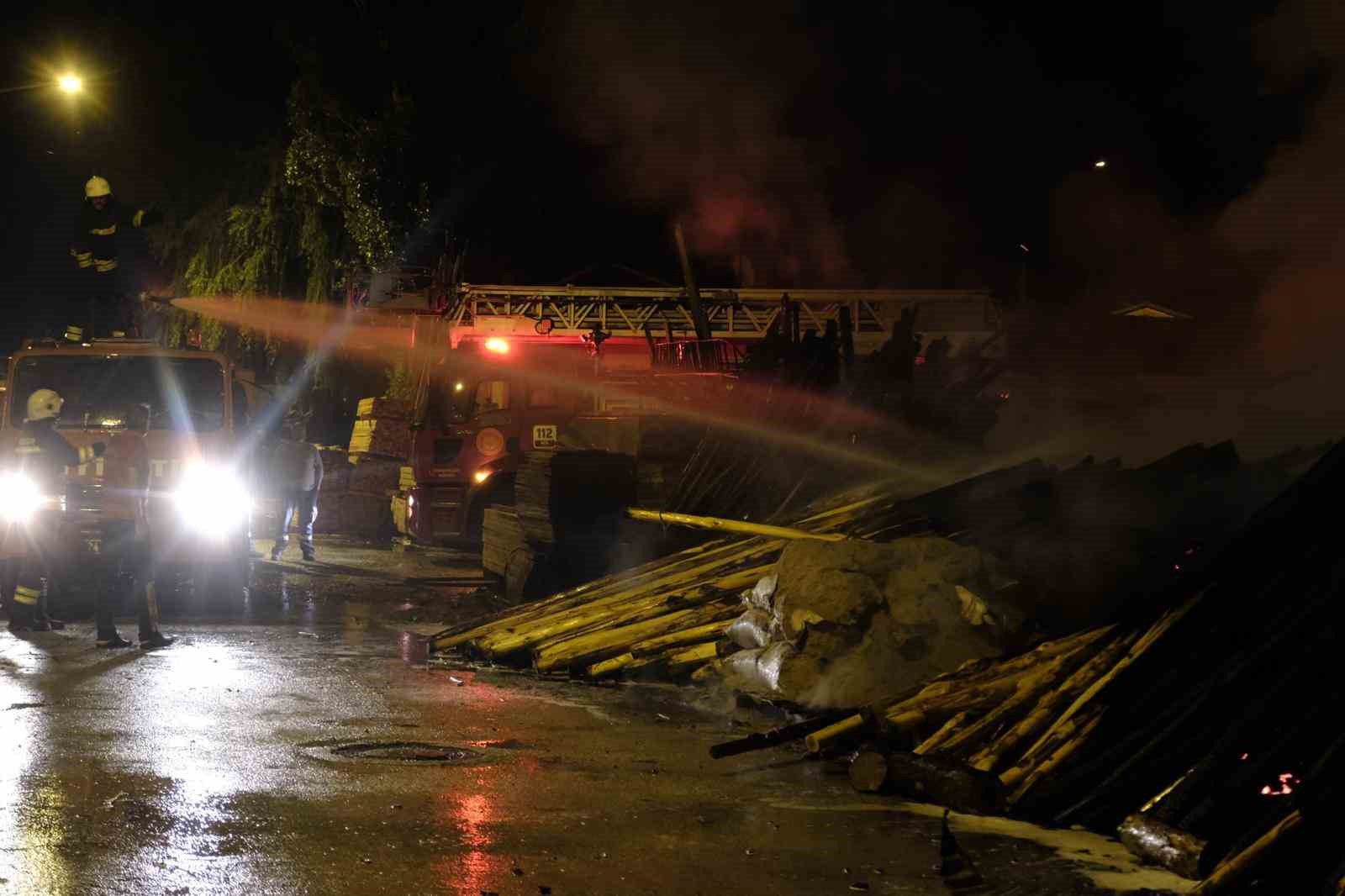 Erzincan’da Keresteciler Sitesinde yangın