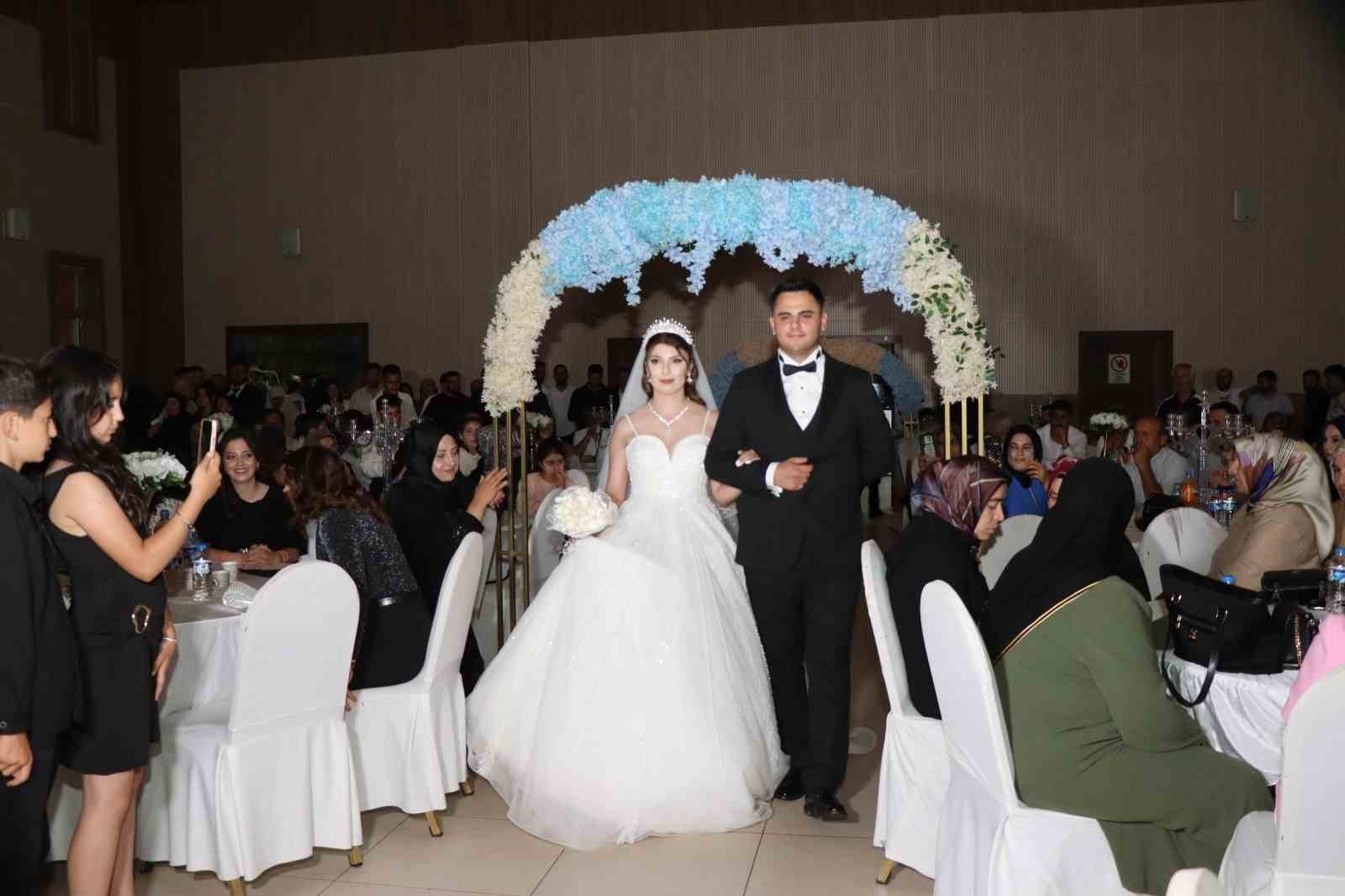 Dilan ve Ömer Çifti Oltu’da dünya evine girdi