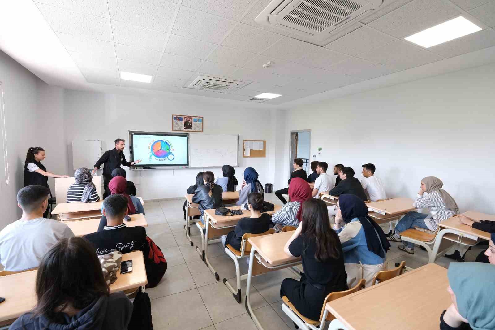 Üniversite hayallerinizi Büyükşehir’le gerçekleştirin