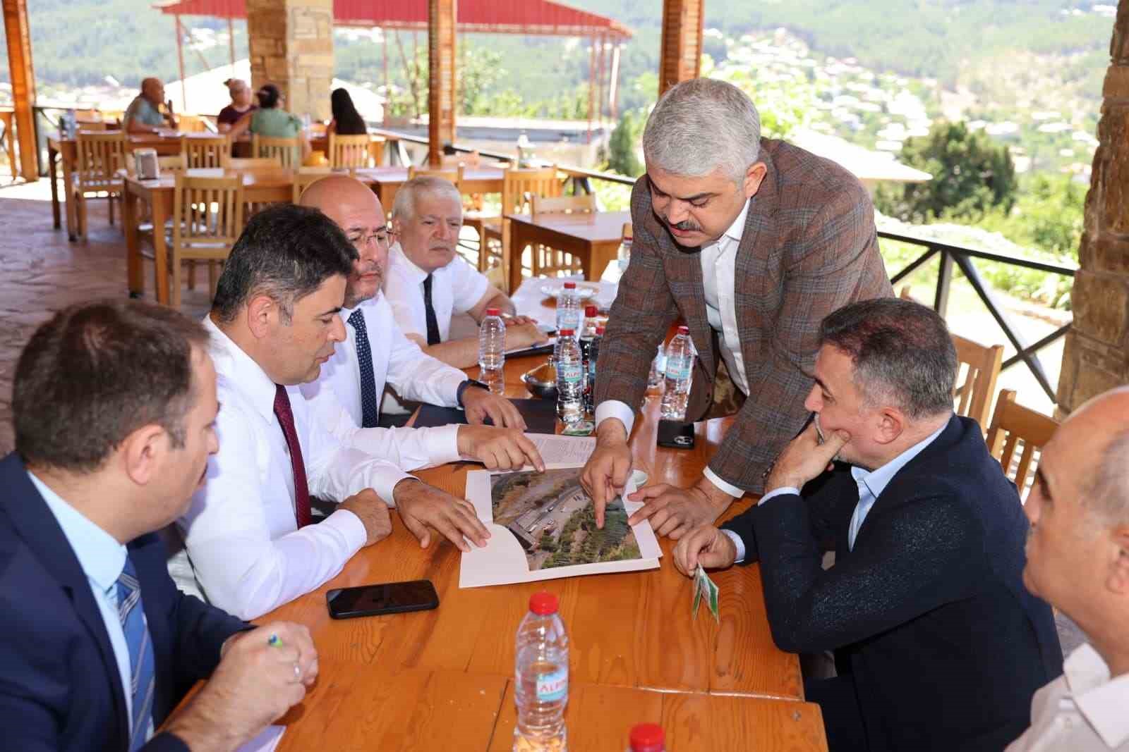 Pozantı&rsquo;ya yeni devlet hastanesi ve ara&ccedil; muayene istasyonu yapılacak
