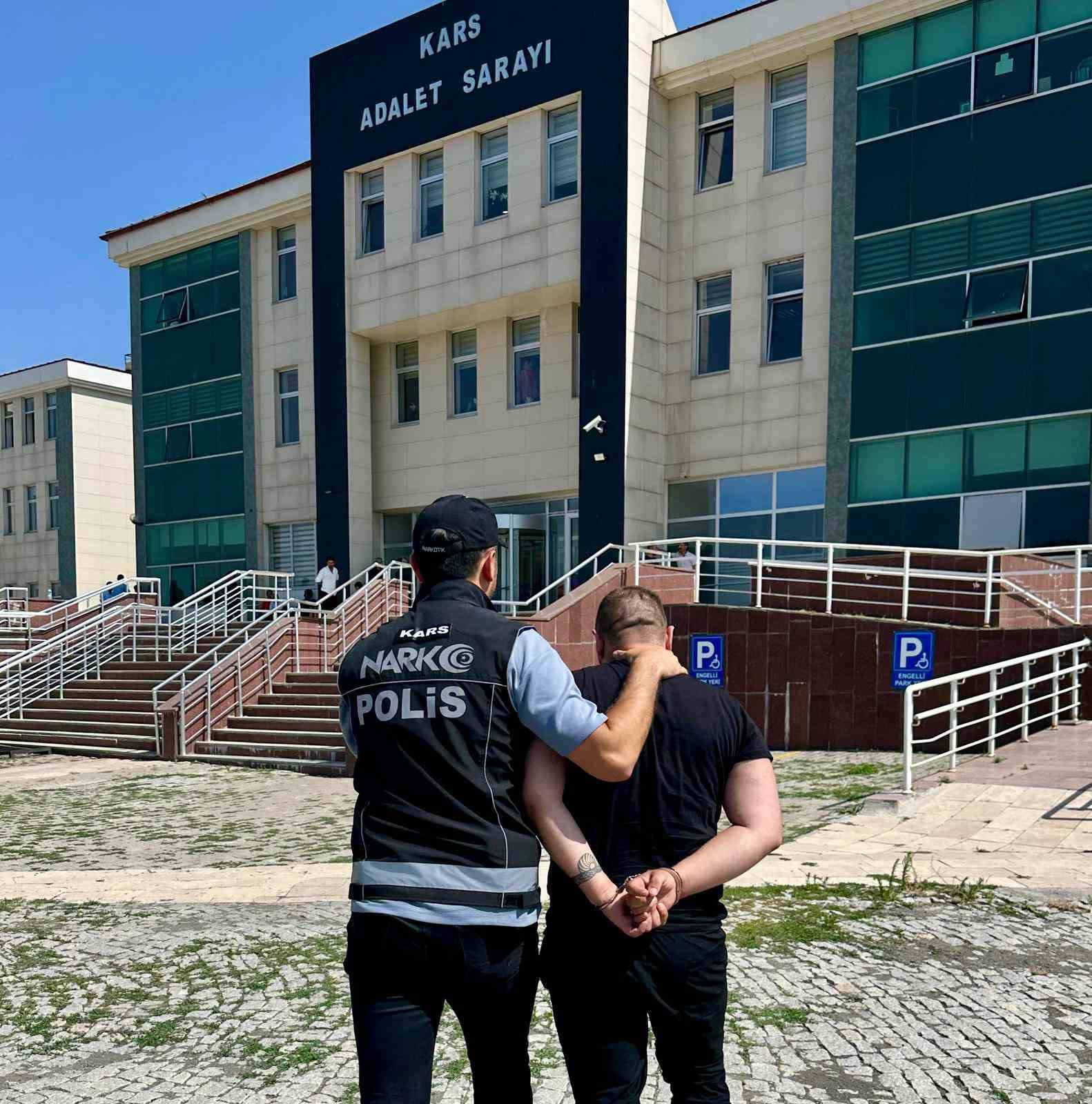 Kars’ta 22 yıl hapis cezası bulunan 1 kişi yakalandı