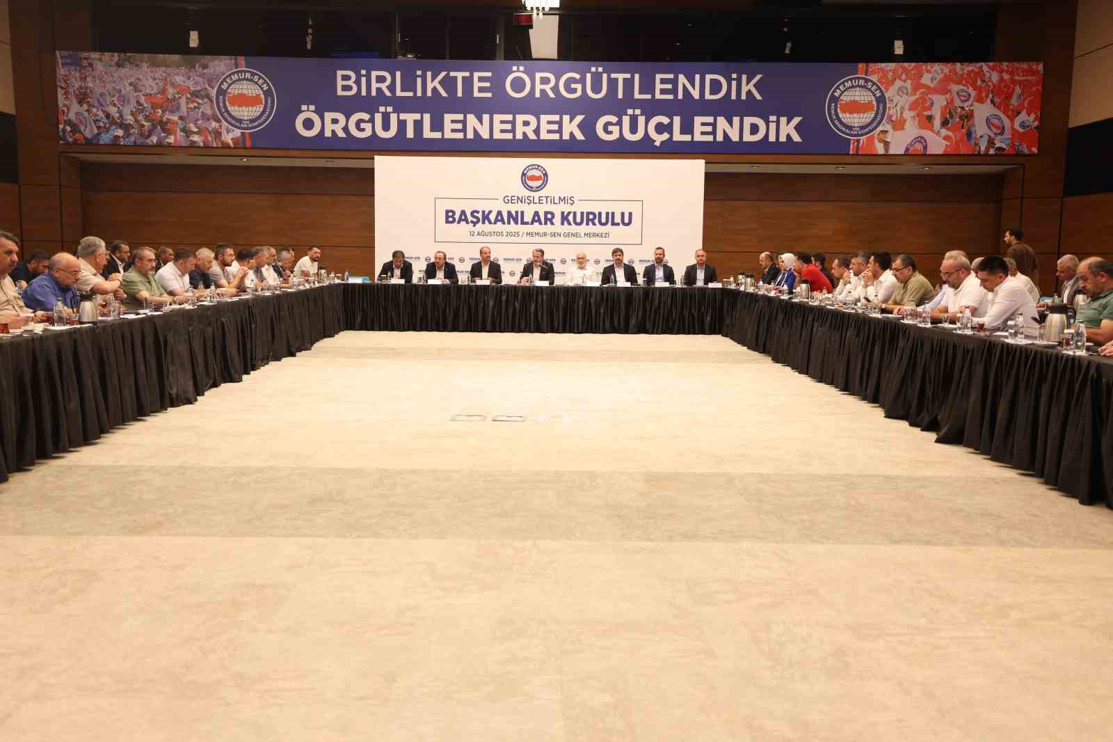 Memur-Sen Genişletilmiş Başkanlar Kurulu toplandı
