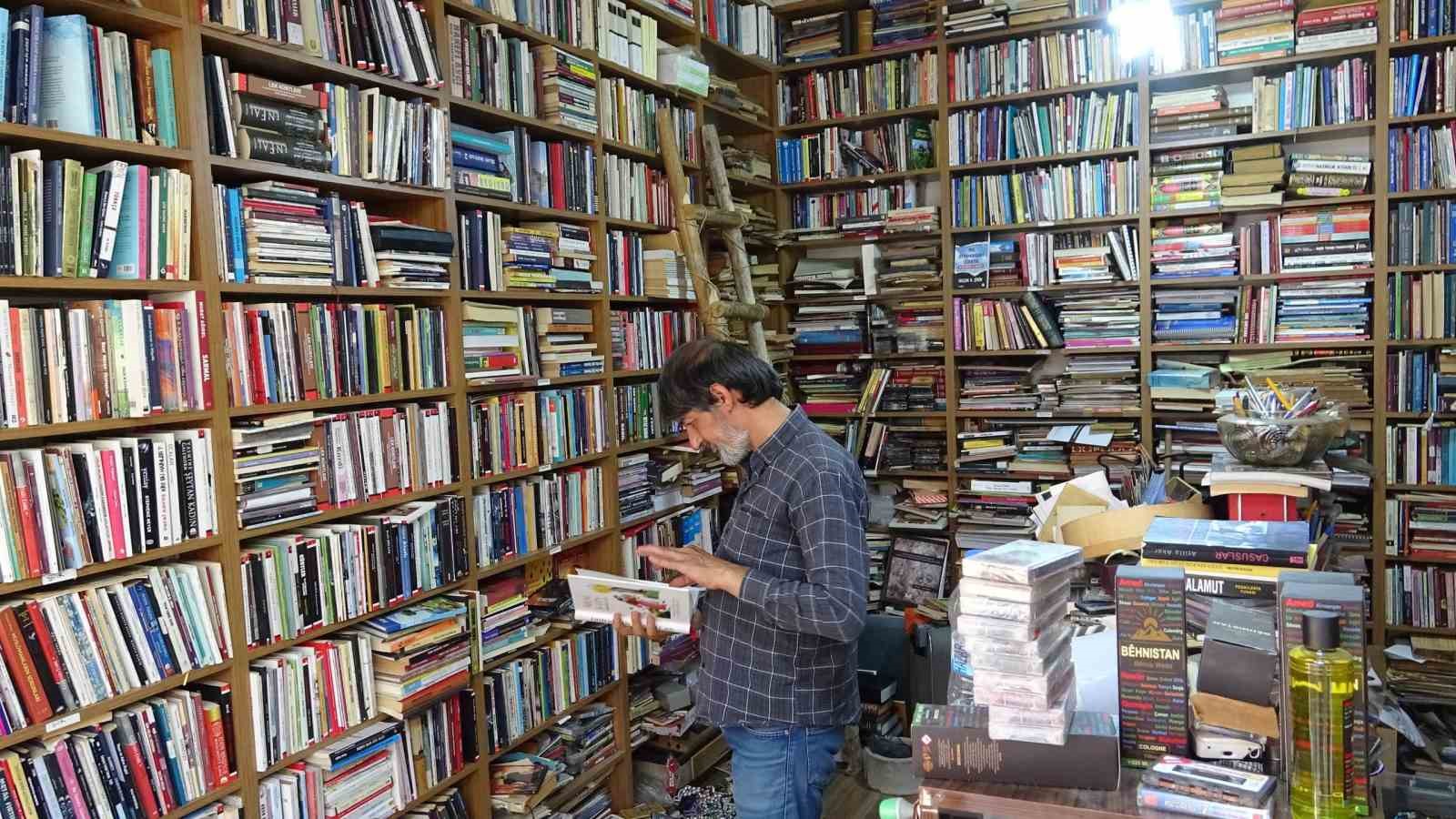 Mardin&rsquo;de sahaflar ge&ccedil;mişin izlerini yaşatıyor
