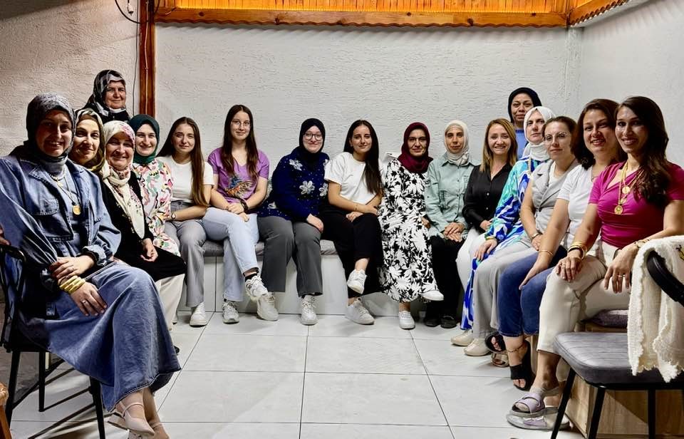 Başkan Tekin, her fırsatta vatandaşın yanında