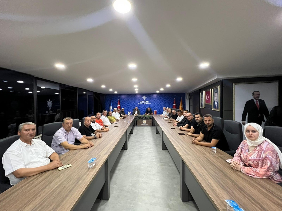 AK Parti Bilecik teşkilatında yol haritası belirlendi
