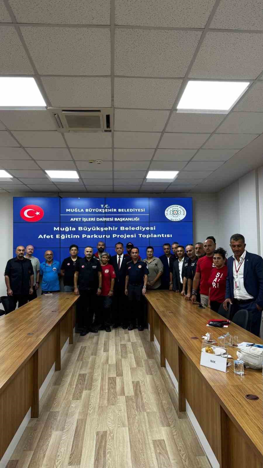 Muğla&rsquo;da Enkaz Eğitim Alanı ve K&ouml;pek Eğitim Merkezi i&ccedil;in toplantı d&uuml;zenlendi
