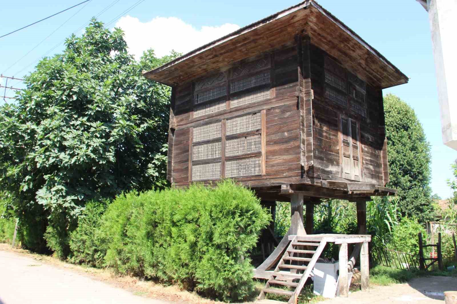 Yıllara meydan okuyan ahşap depo: Serendi