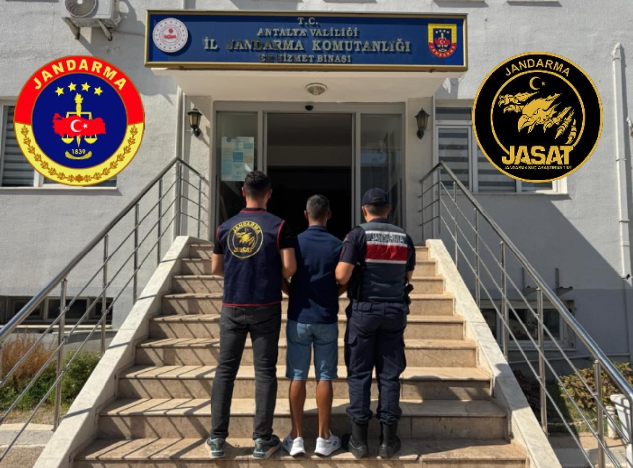 Antalya’da JASAT ekipleri 72 saatte 236 aranan şahsı yakaladı