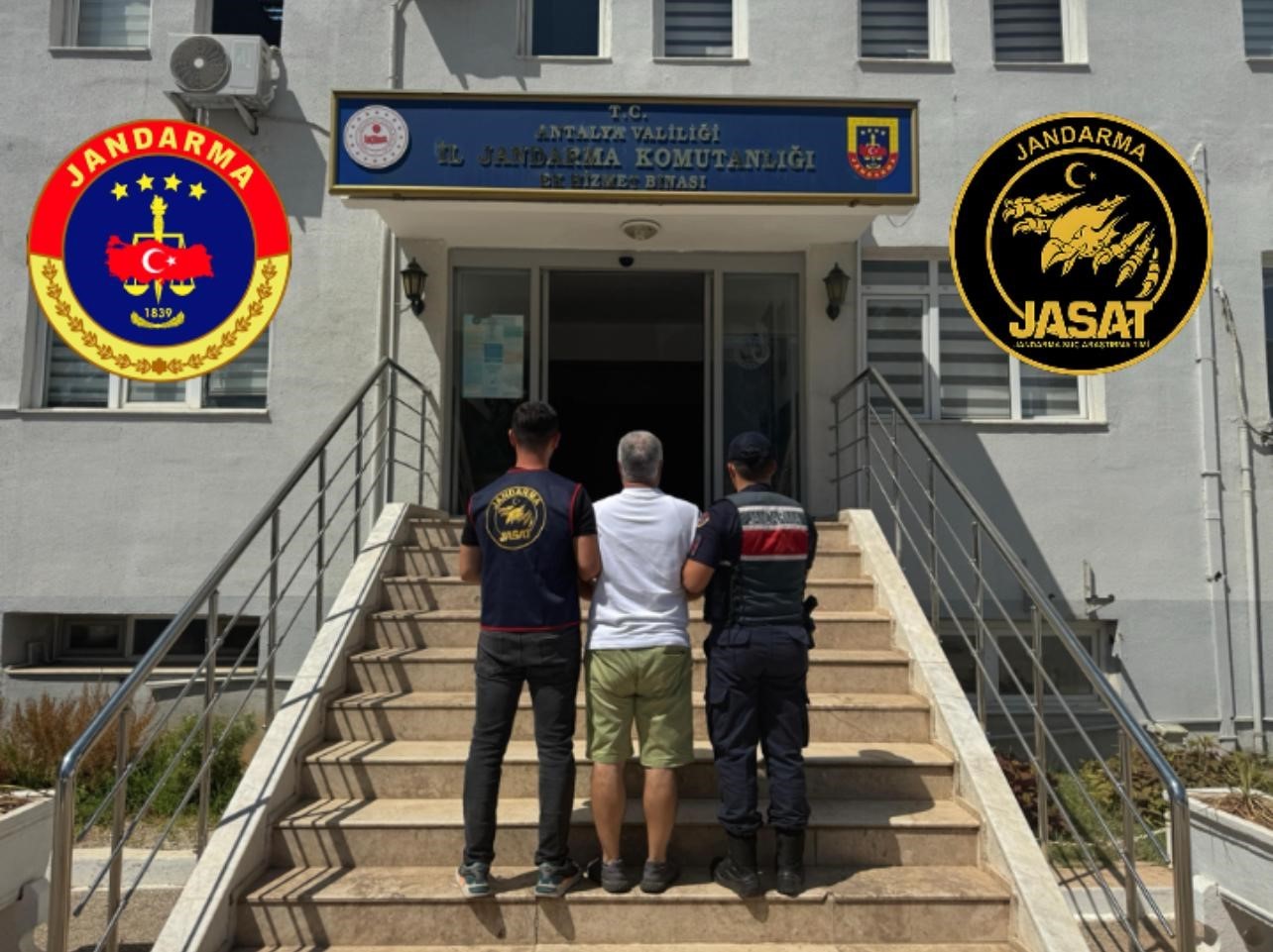 Antalya&rsquo;da JASAT ekipleri 72 saatte 236 aranan şahsı yakaladı
