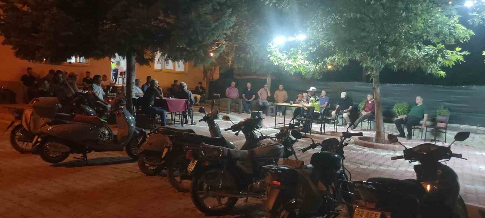 Eğirdir’de motosiklet sürücülerine trafik semineri