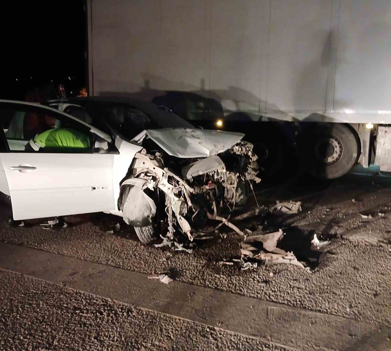 Malatya’da tır ile otomobil çarpıştı: 3 yaralı