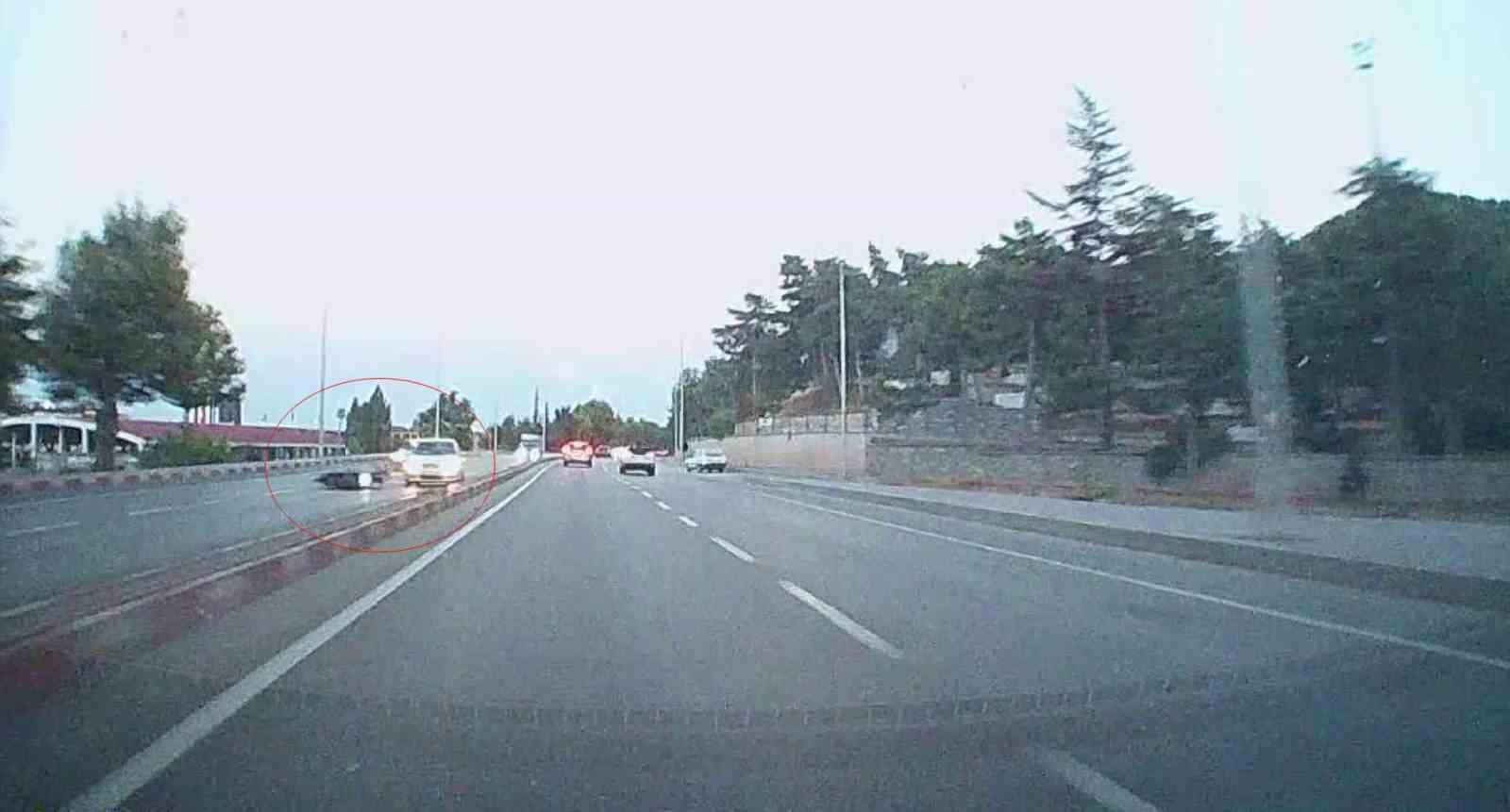 Otomobil ile motosiklet &ccedil;arpıştı: 1 yaralı
