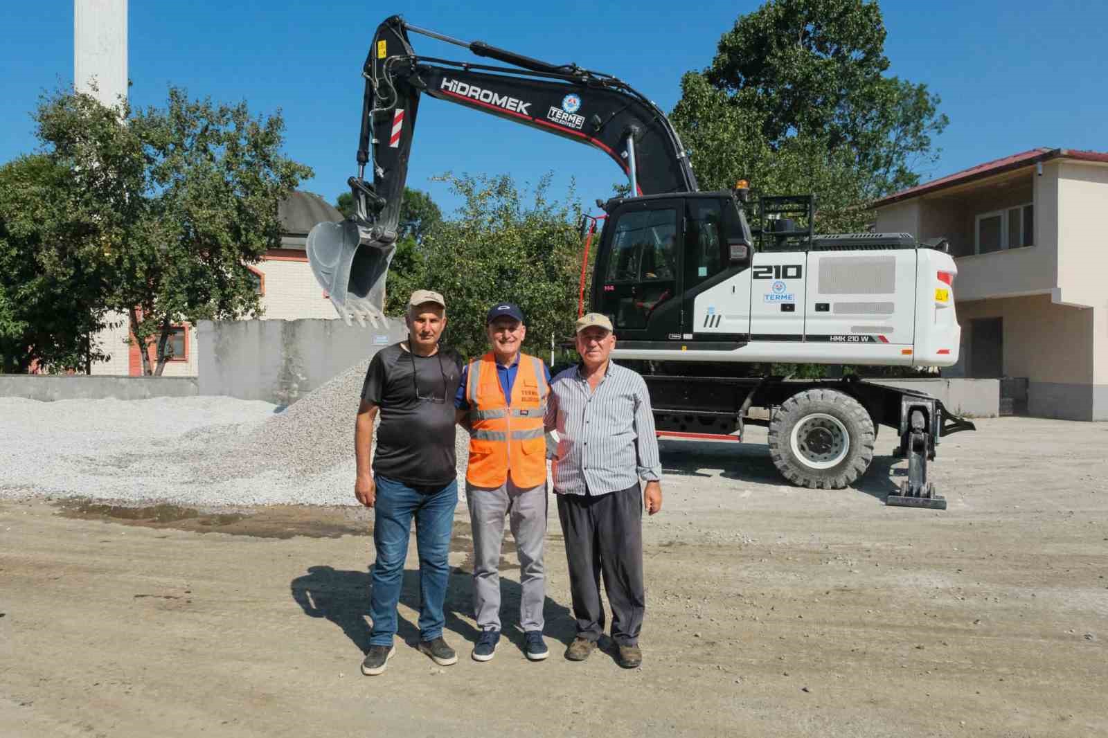 Terme Belediyesi&rsquo;ne 10 milyonluk ekskavat&ouml;r

