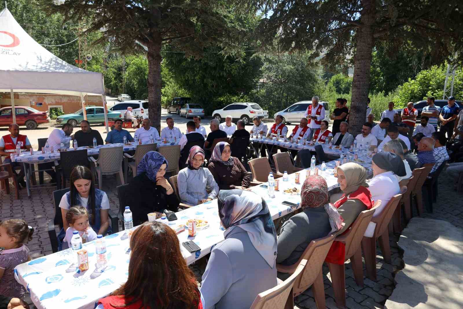 Türk Kızılay Yahyalı Gönüllü Merkezi açıldı