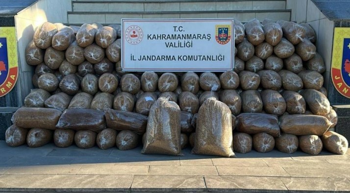 &Ccedil;eşitli su&ccedil;lardan yakalanan 14 ş&uuml;pheli tutuklandı
