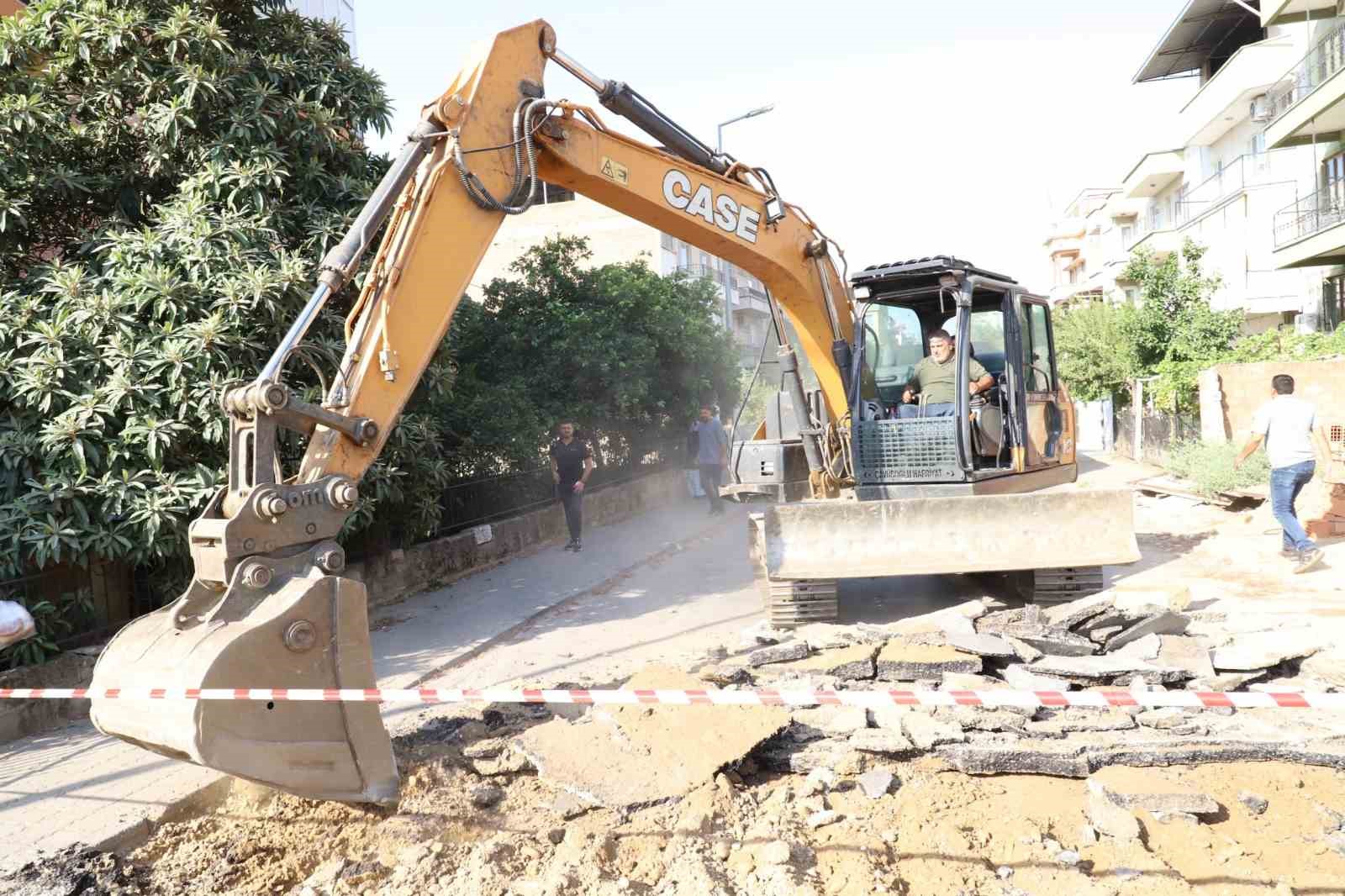 Nazilli&rsquo;de yol sorunu bir bir tarihe karışıyor
