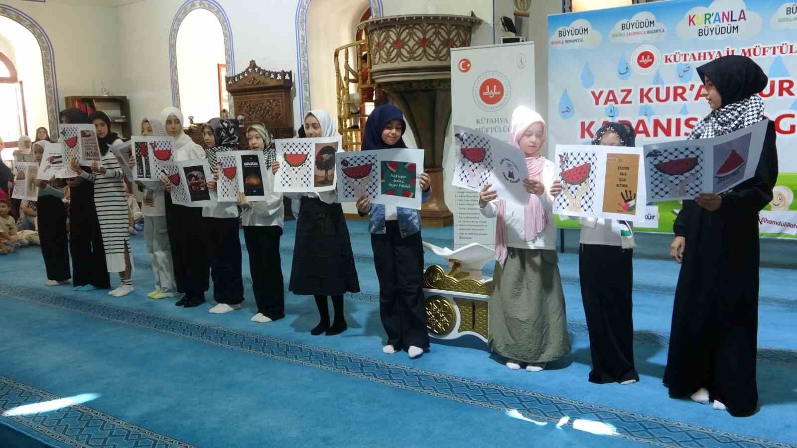 K&uuml;tahya&rsquo;da &rsquo;Yaz Kur&rsquo;an Kursları Kapanış Programı&rsquo; yapıldı
