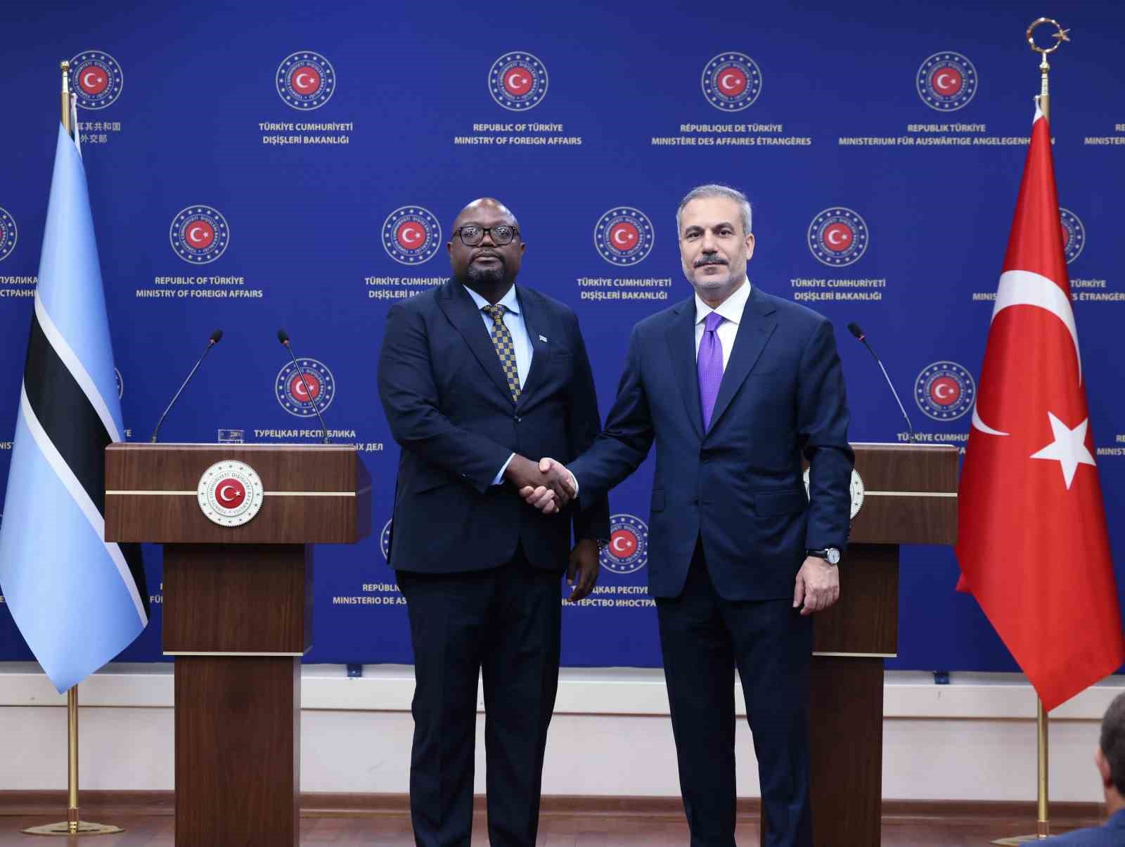 Dışişleri Bakanı Fidan: "Gazze’deki en büyük tehdit iki milyon insanın açlıkla pençeleşiyor olması"